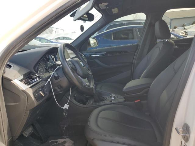 WBXHU7C31J5H41984 - 2018 BMW X1 SDRIVE28I Ақ фото 7