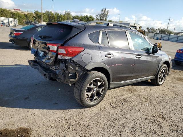 JF2GTADC0J8277106 - 2018 SUBARU CROSSTREK PREMIUM Մոխրագույն լուսանկար 3
