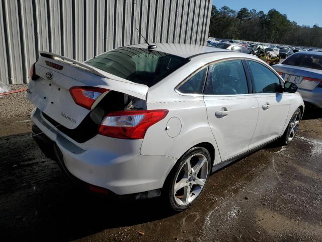 1FAHP3J26CL360219 - 2012 FORD FOCUS TITANIUM WHITE photo 3