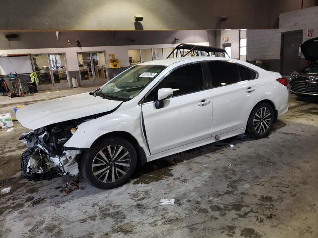 4S3BNAF63J3015345 - 2018 SUBARU LEGACY 2.5 WHITE photo 1