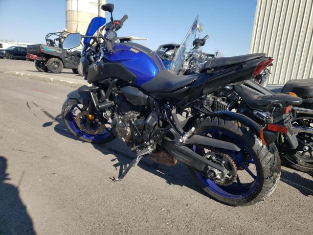 JYARM27E8JA000702 - 2018 YAMAHA MT07 BLUE photo 3