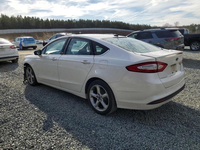 3FA6P0HD4GR274153 - 2016 FORD FUSION SE WHITE photo 2