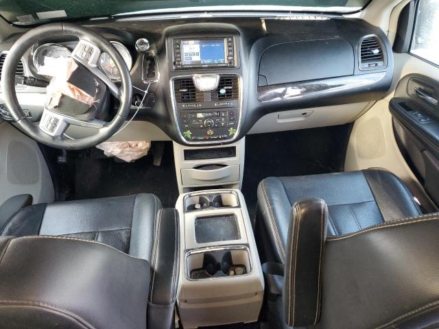 2A4RR8DG8BR616664 - 2011 CHRYSLER TOWN & COU TOURING L BEIGE photo 8