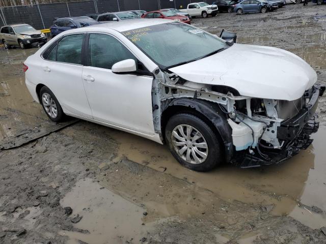 4T1BF1FK1GU556466 - 2016 TOYOTA CAMRY LE WHITE photo 4