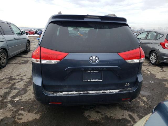 5TDJK3DC8DS061670 - 2013 TOYOTA SIENNA LE BLUE photo 6