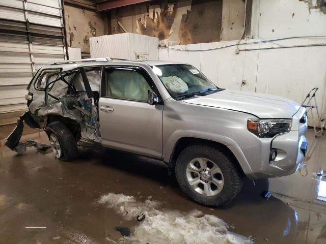 JTEBU5JR2J5515797 - 2018 TOYOTA 4RUNNER SR5/SR5 PREMIUM 银色 照片 4