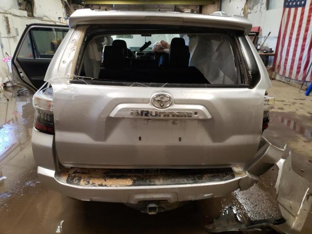 JTEBU5JR2J5515797 - 2018 TOYOTA 4RUNNER SR5/SR5 PREMIUM 银色 照片 6