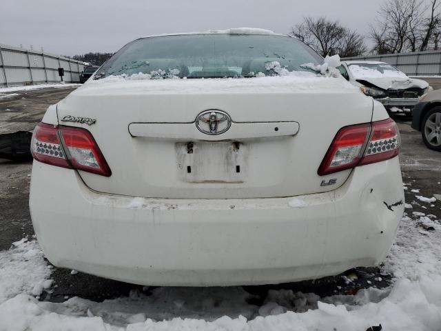 4T1BF3EK5AU569533 - 2010 TOYOTA CAMRY BASE WHITE photo 6