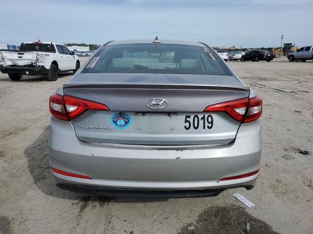 5NPE24AF9GH351304 - 2016 HYUNDAI SONATA SE SILVER photo 6