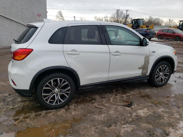 JA4AR3AU0KU030814 - 2019 MITSUBISHI OUTLANDER ES WHITE photo 3