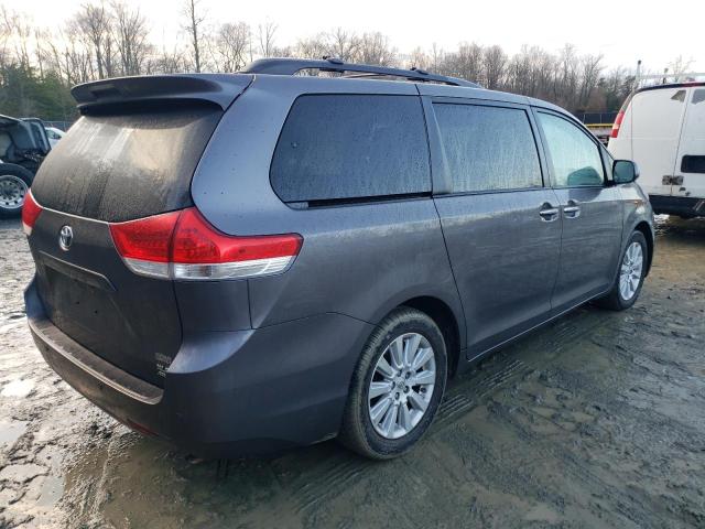 5TDDK3DC4DS071190 - 2013 TOYOTA SIENNA XLE GRAY photo 3