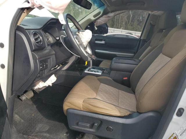 5TFRM5F18HX113772 - 2017 TOYOTA TUNDRA DOUBLE CAB SR/SR5 WHITE photo 7