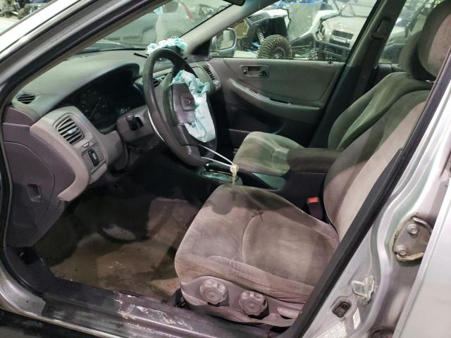 1HGCG56402A037709 - 2002 HONDA ACCORD LX SILVER photo 7