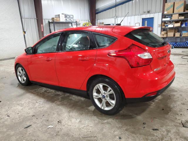 1FAHP3K26CL293846 - 2012 FORD FOCUS SE RED photo 2