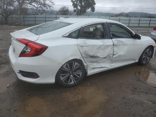 JHMFC1F71JX031907 - 2018 HONDA CIVIC EXL WHITE photo 3