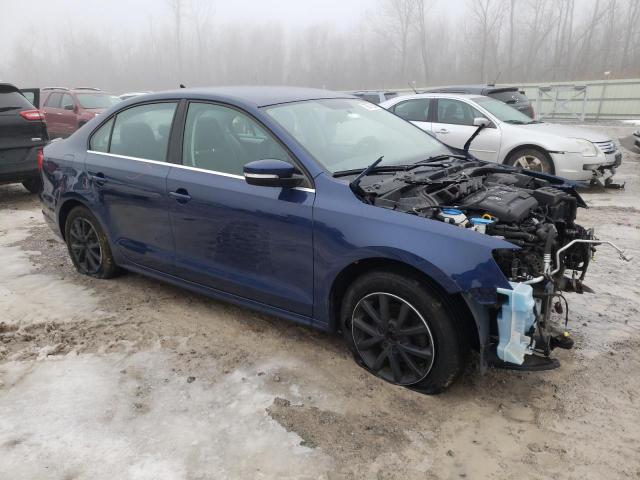 3VWD17AJ6EM301873 - 2014 VOLKSWAGEN JETTA SE BLUE photo 4