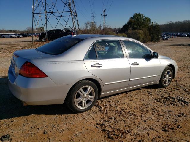 1HGCM56707A076410 - 2007 HONDA ACCORD EX SILVER photo 3