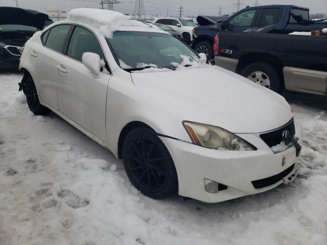 JTHCK262882025903 - 2008 LEXUS IS 250 WHITE photo 4