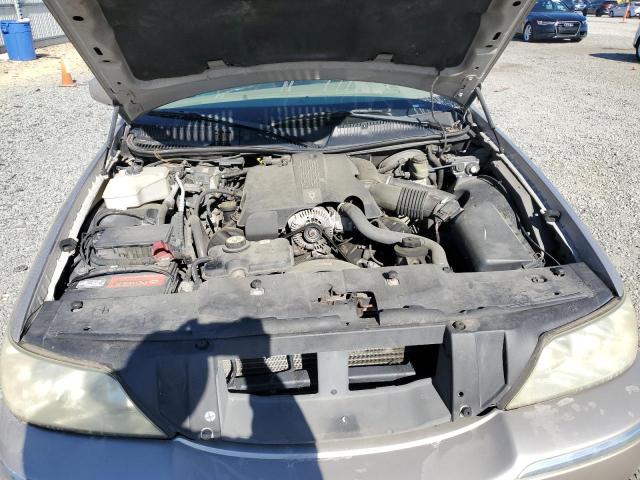 1LNHM81W83Y626714 - 2003 LINCOLN TOWN CAR EXECUTIVE GOLD photo 11