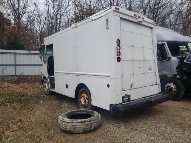 4UZAANCP54CL85207 - 2004 FREIGHTLINER CHASSIS M LINE WALK-IN VAN WHITE photo 2