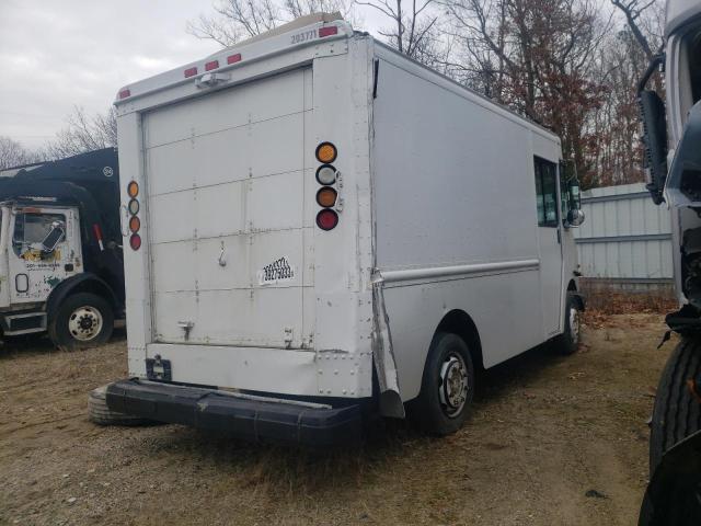 4UZAANCP54CL85207 - 2004 FREIGHTLINER CHASSIS M LINE WALK-IN VAN WHITE photo 3