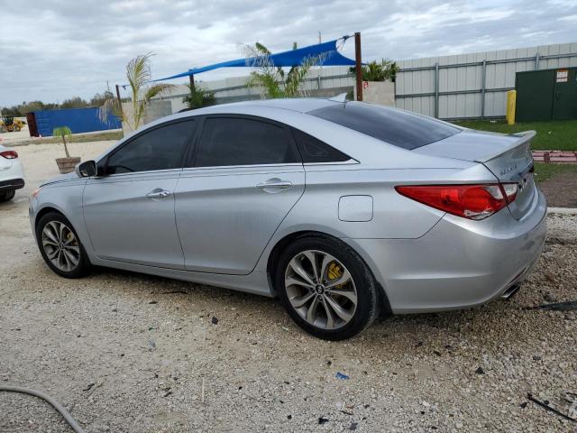 5NPEC4AB6DH787792 - 2013 HYUNDAI SONATA SE SILVER photo 2