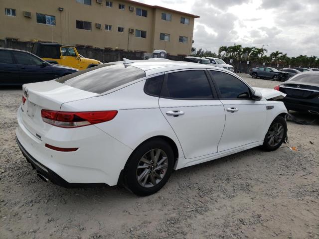 5XXGT4L3XKG305882 - 2019 KIA OPTIMA LX WHITE photo 3