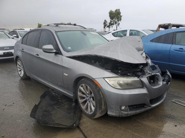 WBAPH5G56BNM77234 - 2011 BMW 328 I SULEV GRAY photo 4