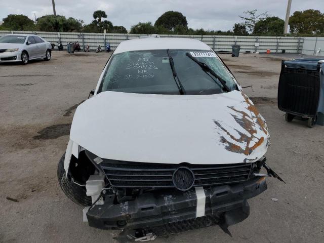 3VWLL7AJ1EM300426 - 2014 VOLKSWAGEN JETTA TDI WHITE photo 5