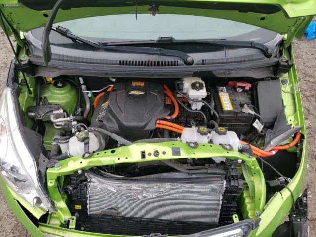 KL8CL6S00GC642286 - 2016 CHEVROLET SPARK EV 2LT GREEN photo 11