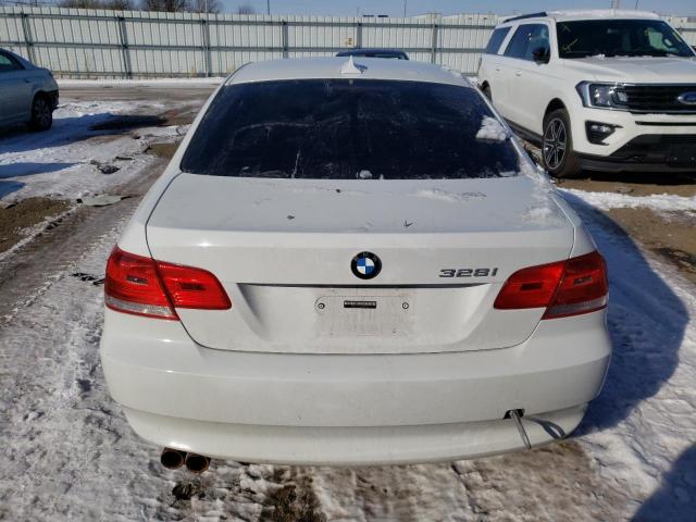 WBAWV13548P121140 - 2008 BMW 328 I SULEV WHITE photo 6