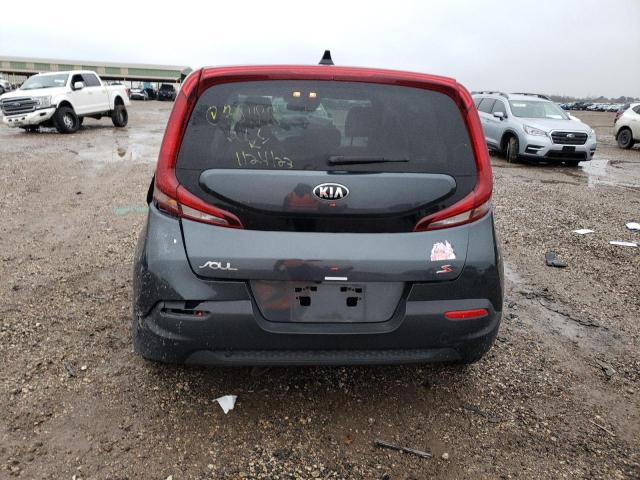 KNDJ23AU7L7096917 - 2020 KIA SOUL LX GRAY photo 6