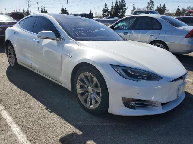 5YJSA1E16GF158951 - 2016 TESLA MODEL S Սպիտակ լուսանկար 4