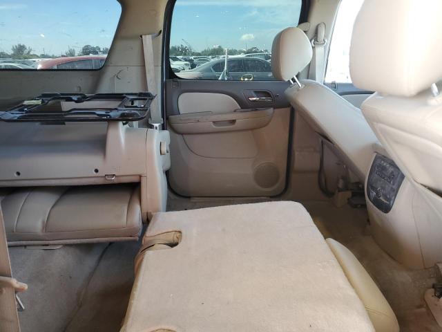 1GNSCJE05ER229671 - 2014 CHEVROLET SUBURBAN C1500 LT WHITE photo 11