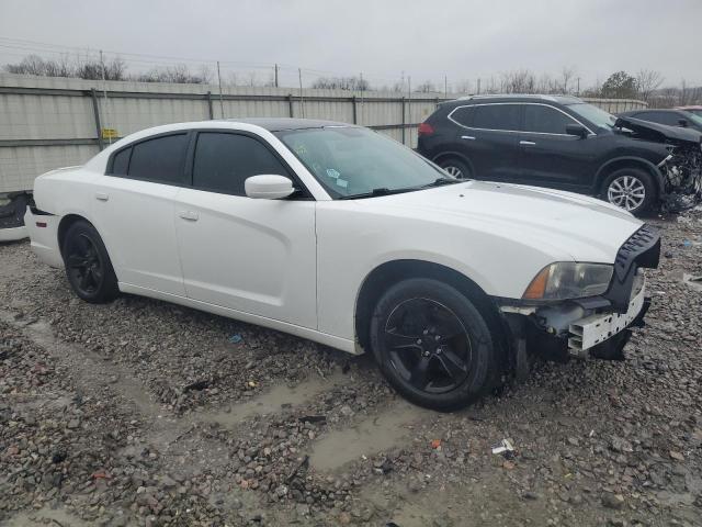 2C3CDXBG5DH706651 - 2013 DODGE CHARGER SE WHITE photo 4