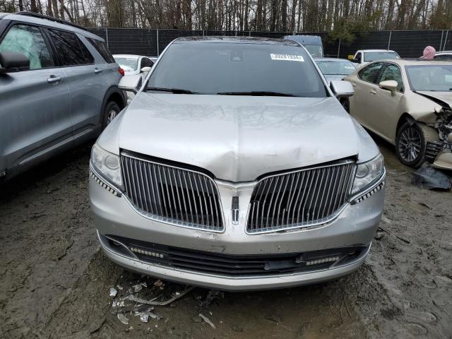 2LMHJ5AT8EBL55056 - 2014 LINCOLN MKT SILVER photo 5