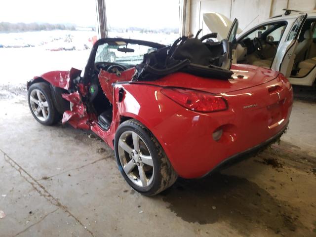 1G2MB33B26Y107169 - 2006 PONTIAC SOLSTICE RED photo 2