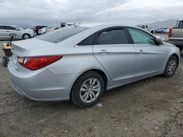 5NPEB4AC9BH040390 - 2011 HYUNDAI SONATA GLS SILVER photo 3