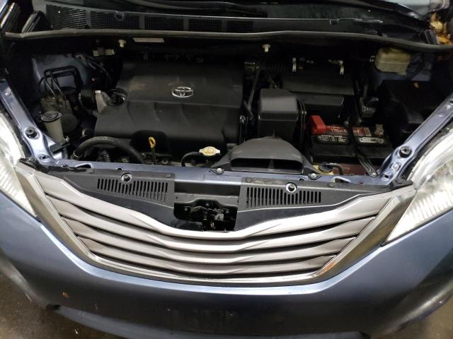 5TDYK3DC5FS540257 - 2015 TOYOTA SIENNA XLE BLUE photo 12