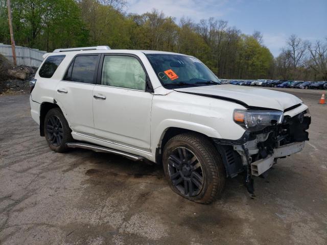 JTEBU5JR1K5647662 - 2019 TOYOTA 4RUNNER SR5 WHITE photo 4