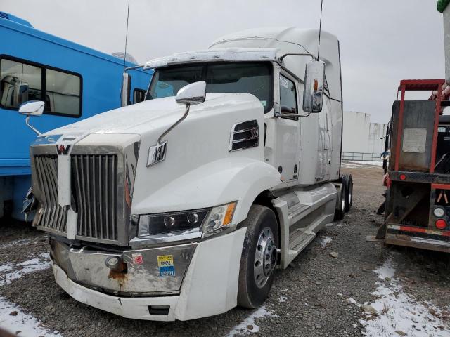 5KJJBHDRXJLJT7598 - 2018 WESTERN STAR/AUTO CAR 5700 XE WHITE photo 2