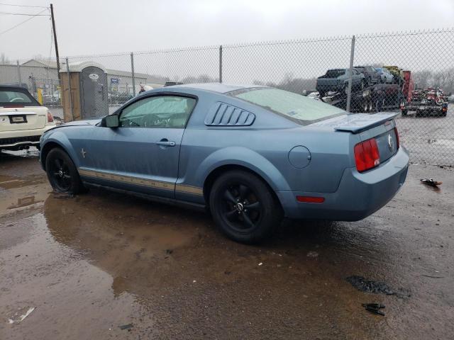 1ZVFT80N275253813 - 2007 FORD MUSTANG BLUE photo 2