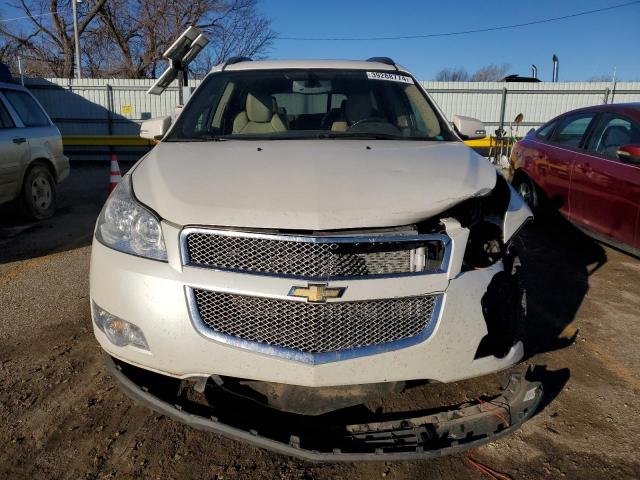 1GNKRLED5CJ343761 - 2012 CHEVROLET TRAVERSE LTZ WHITE photo 5