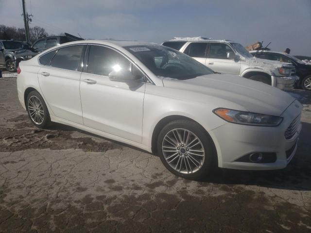 1FA6P0HD5G5104855 - 2016 FORD FUSION SE WHITE photo 4