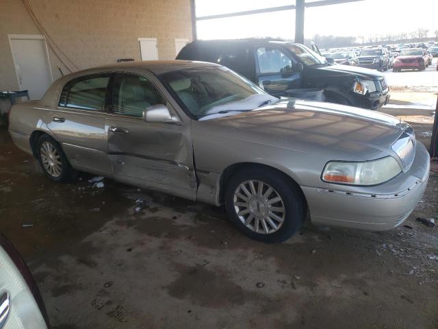 1LNHM81W14Y617953 - 2004 LINCOLN TOWN CAR EXECUTIVE GOLD photo 4