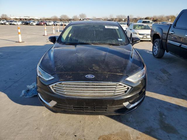 3FA6P0HD1JR160988 - 2018 FORD FUSION SE BLACK photo 5