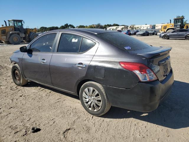 3N1CN7AP7FL942693 - 2015 NISSAN VERSA S GRAY photo 2