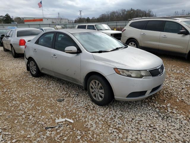 KNAFU4A20D5686844 - 2013 KIA FORTE EX SILVER photo 4