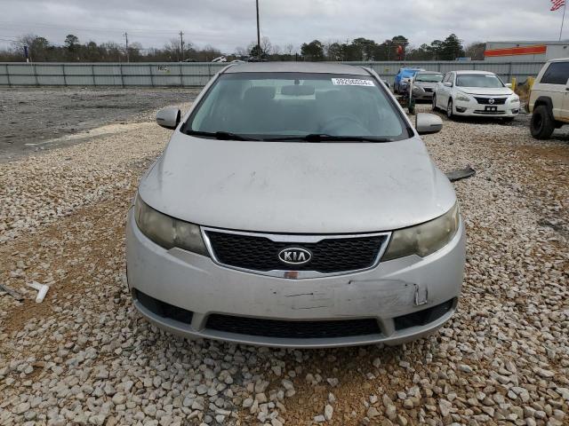 KNAFU4A20D5686844 - 2013 KIA FORTE EX SILVER photo 5