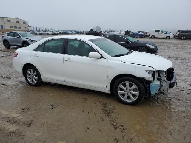 4T1BF3EKXBU638461 - 2011 TOYOTA CAMRY BASE WHITE photo 4